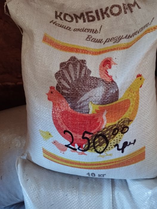 Премікси та кормові добавки