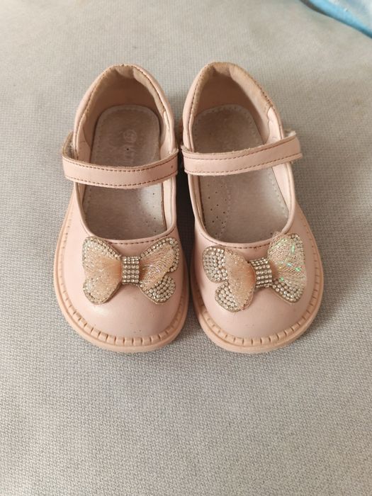 Туфельки з бантиком на дівчинку 22 розмір