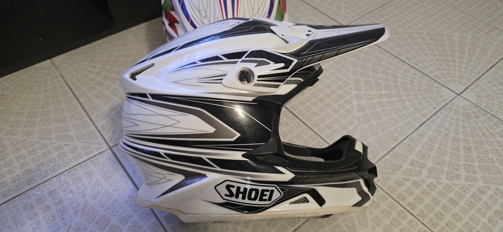 Capacete shoei vfx