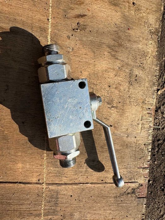 Кран гидравличный