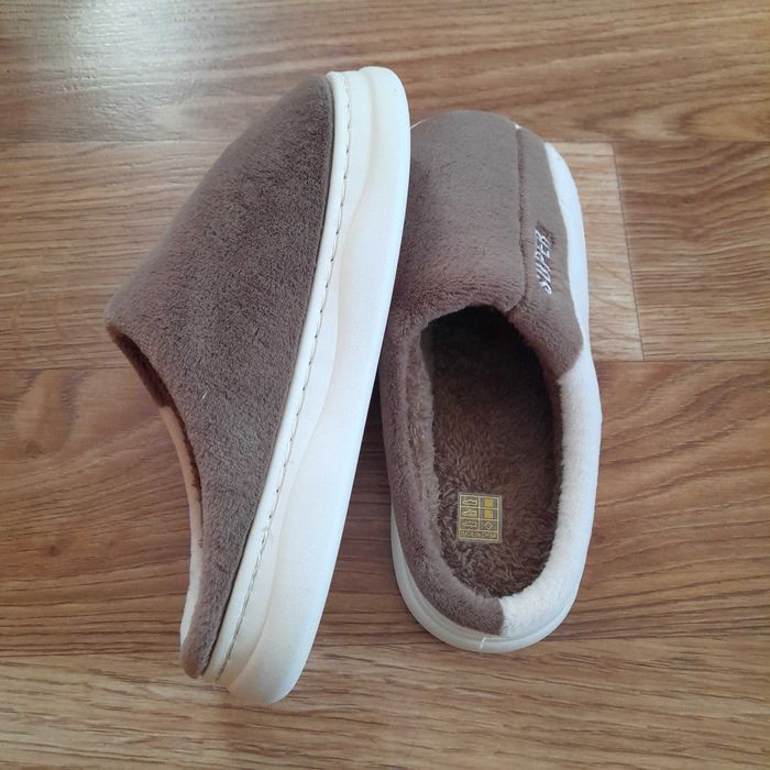 Тёплые тапочки домашние. Капці кімнатні.