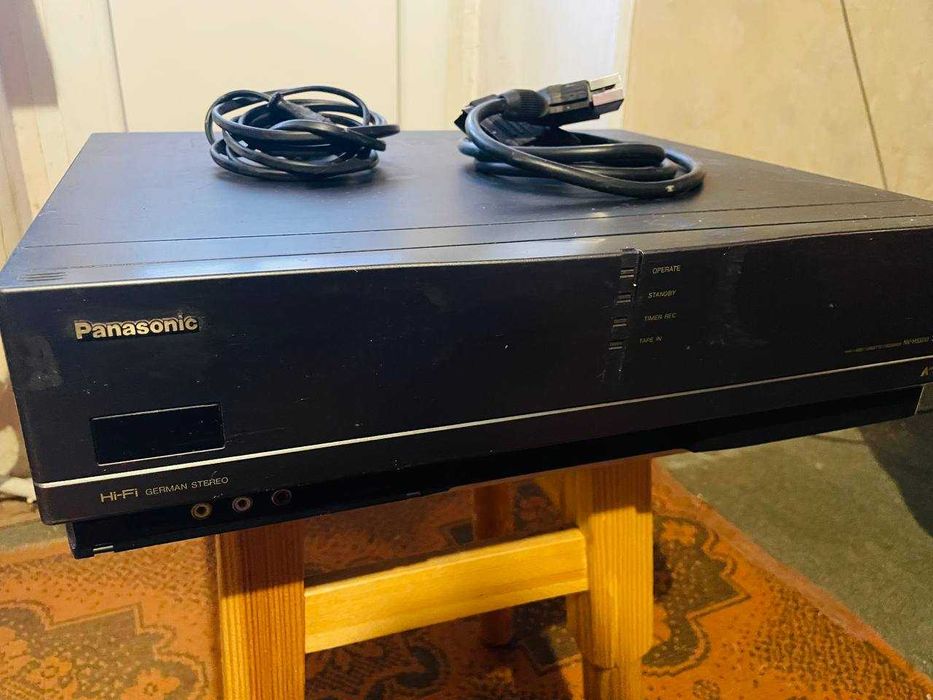 Видеомагнитофон Panasonic NV-HS800