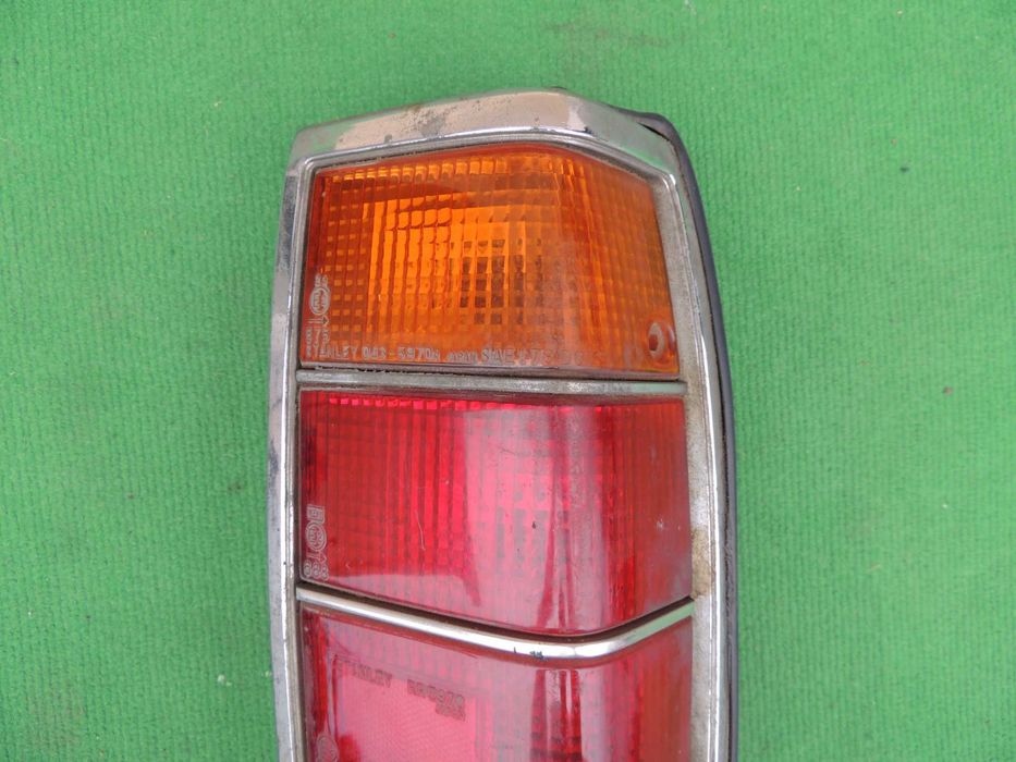 Lampa tył tylna prawa europejska Mazda 929 KOMBI 79-82