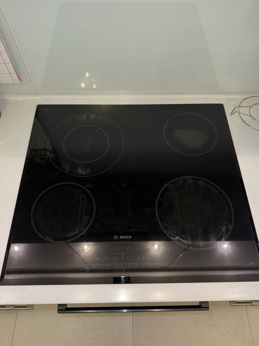 Bosch PKF651F17E варильна поверхня