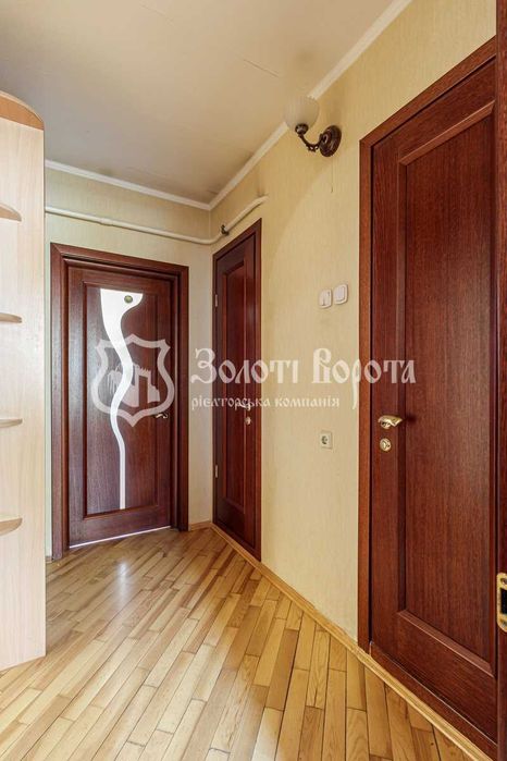 Квартира 3к. Гарний стан. Срібнокільська 22а, Осокорки, Дарницький р-н