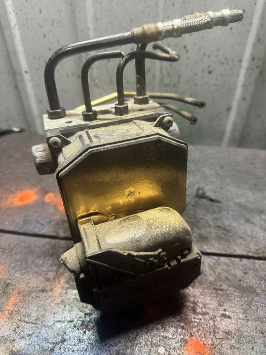 Блок abs 0265231327 toyota avensis t25 1.8 бензин абс авенсис