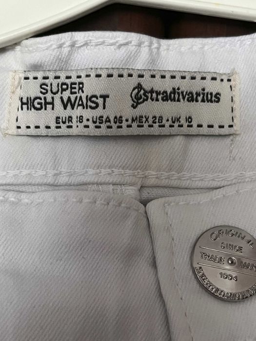 Spodnie damskie białe Stradivarius