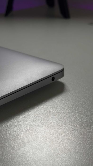 MacBook Air M1 de 2024 | 8Gb RAM | 256 Gb SSD | Base Model