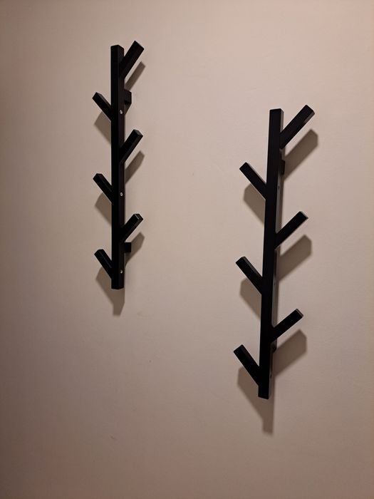 Dois cabides de parede 78 cm