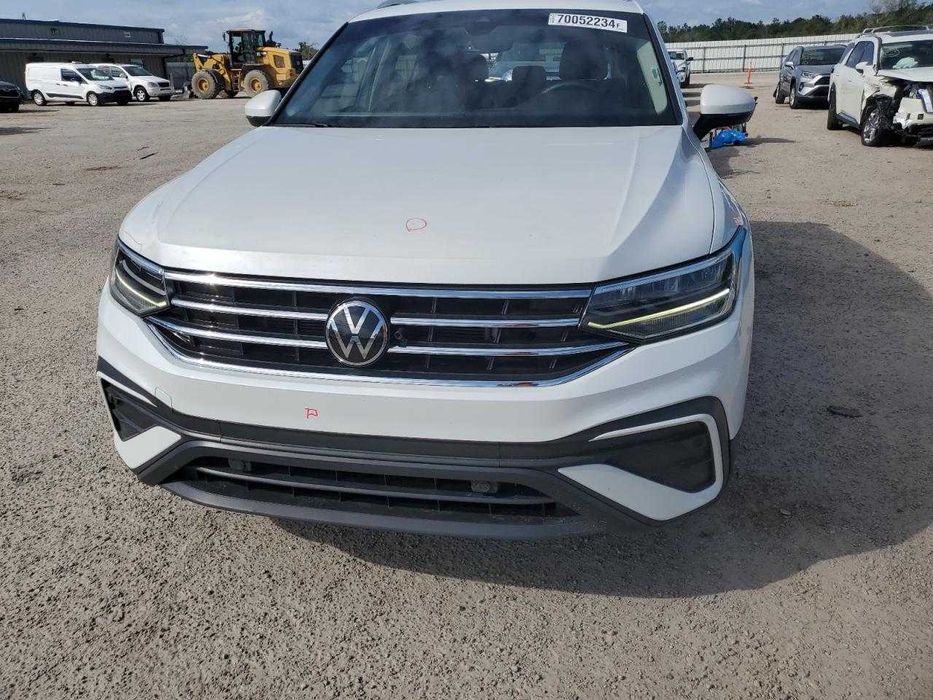 VW TIGUAN 5nn 20+ Комплектний перід : Капот-Бампер-Крило-Фара Б/у ЗАПЧ