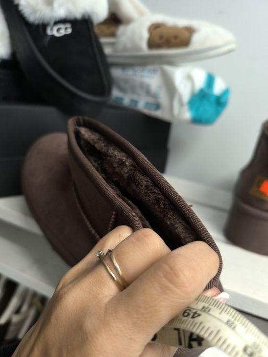 Śniegowce i skarpetki