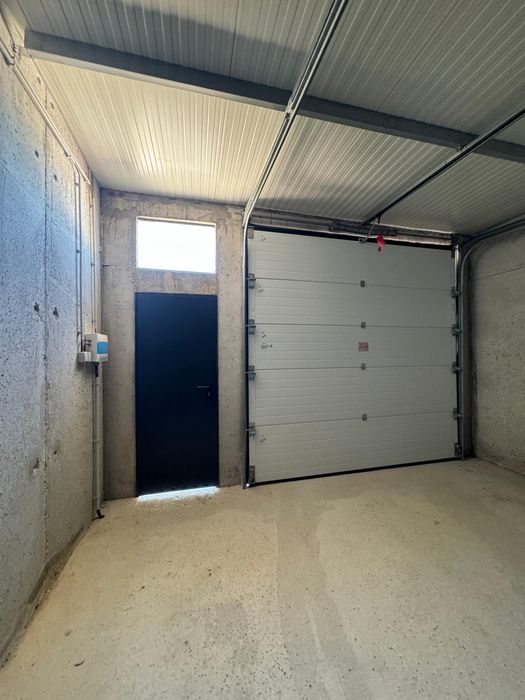 Box / garagem c/iluminação natural