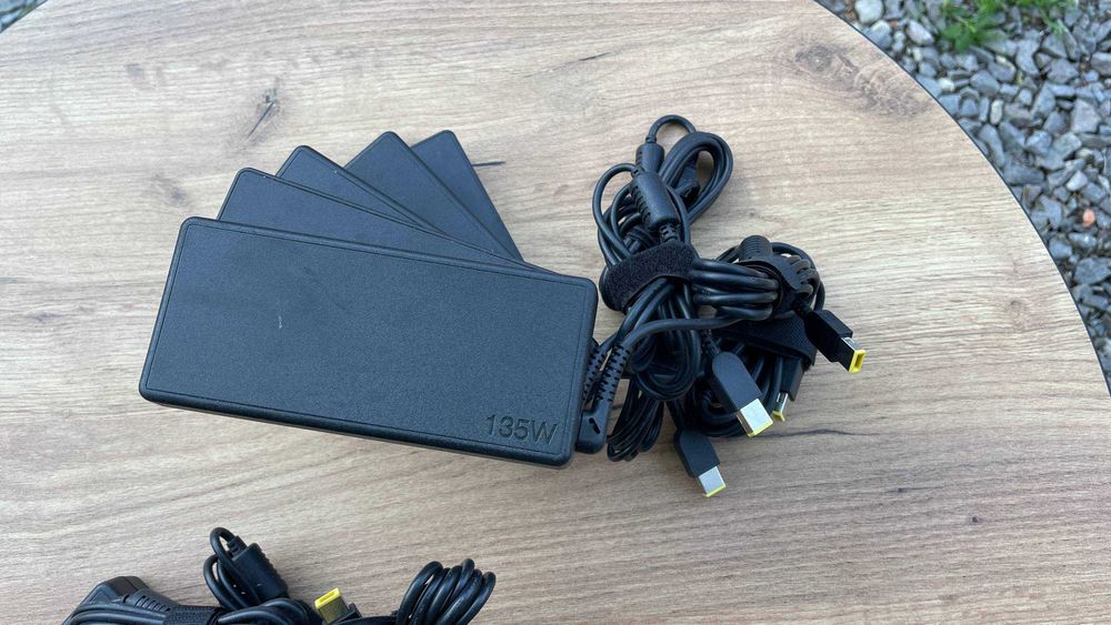 Блоки живлення Леново  ОПТ Lenovo USB + Pin Square Yellow 135W 20V-6.75A ОПТ