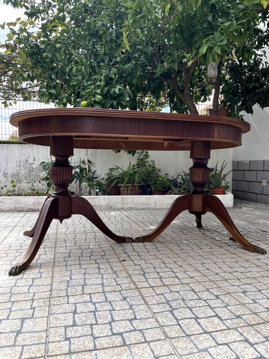 Mesa de Jantar de Madeira de Cerejeira