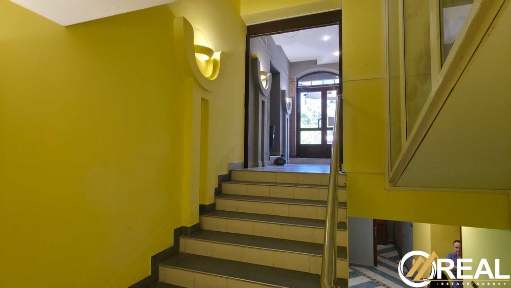Продаж унікального торгового приміщення в центрі Луцька(вул.Л.Українки 32)