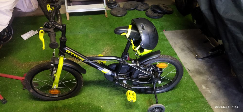 Bicicleta de criança 4 a 6 anos Como Nova