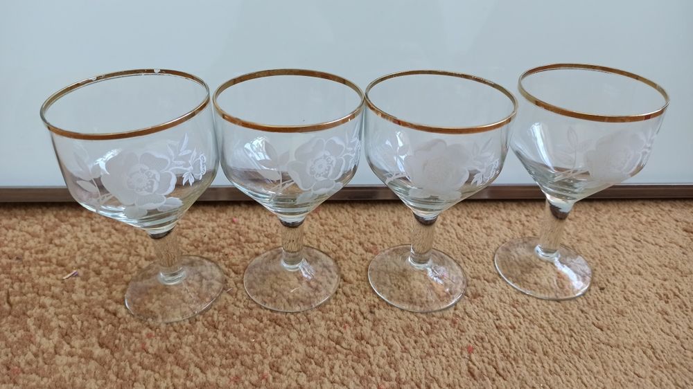 Фужери, хрустальні попільниці