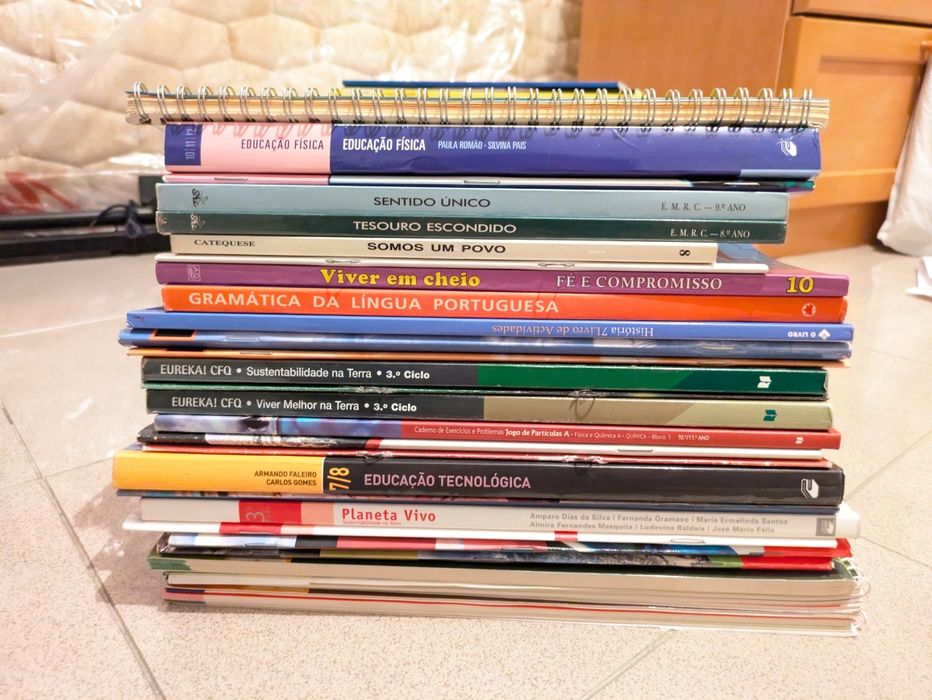 Doação livros de 3o ciclo e secundário