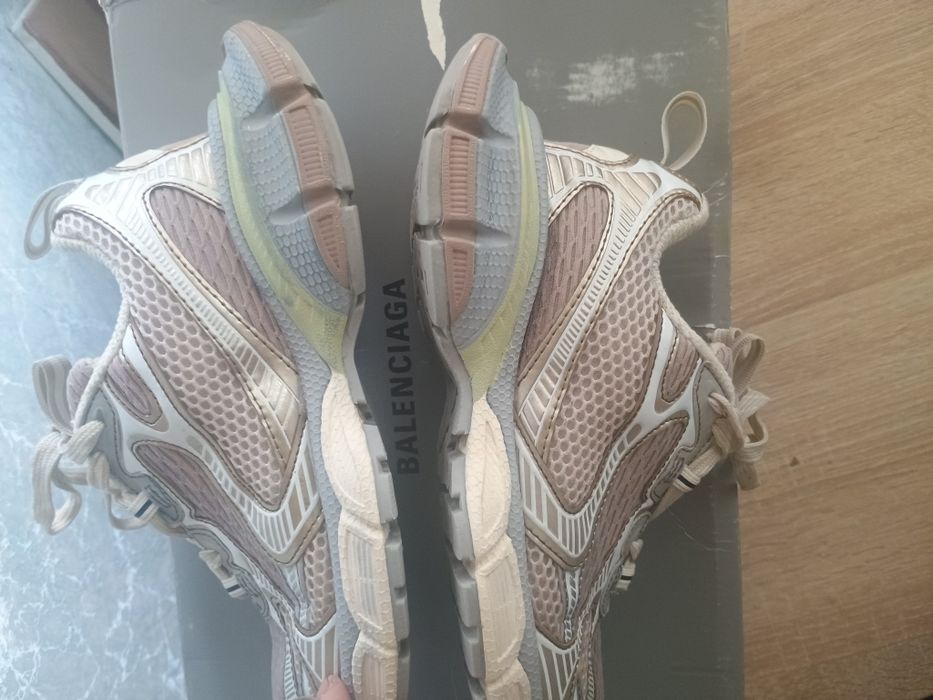 Balenciaga 3XL, Balenciaga