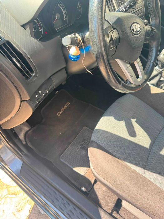 Carro KIA Ceed 1.6