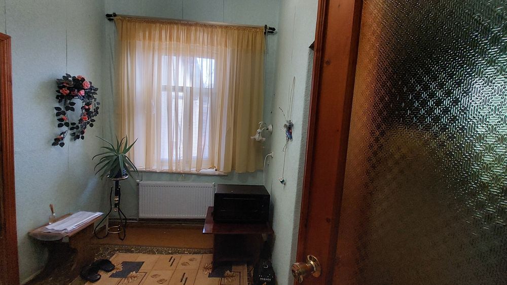 Продам 2-кімнатну квартиру. Вул.Покровська,28