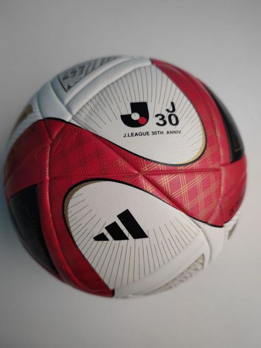 Футбольний м'яч 5 розміру