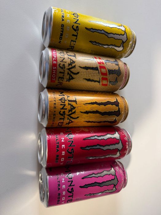 Latas monster energy drink