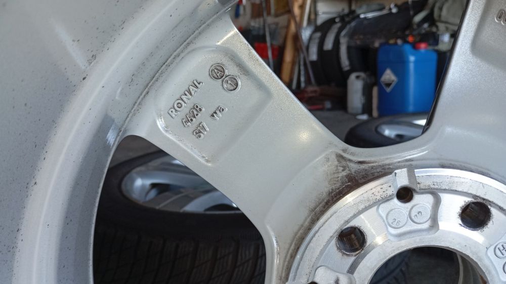 Vendo jantes Mercedes-Benz/Ronal originais em tamanho 17