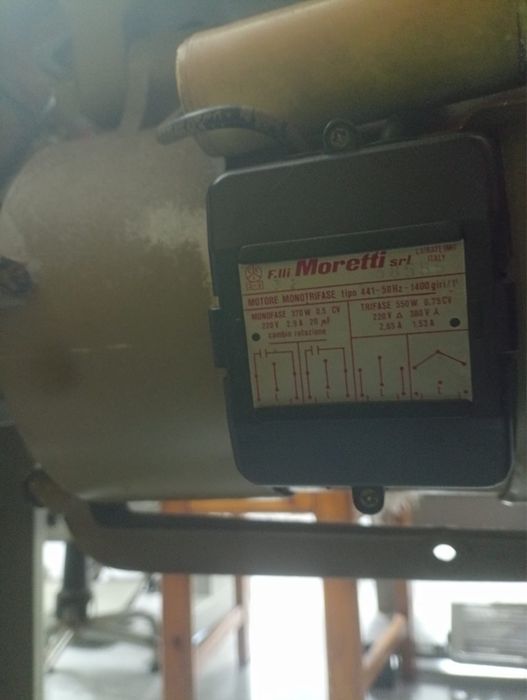 Máquina costura industrial duas agulhas triplo arrasto