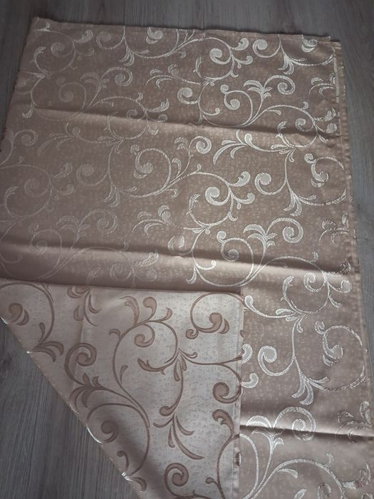 Zasłony 150×250 + obrusik 110 ×140
