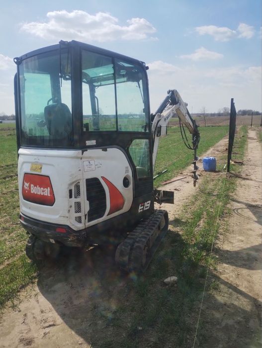 Mini koparka bobcat e19