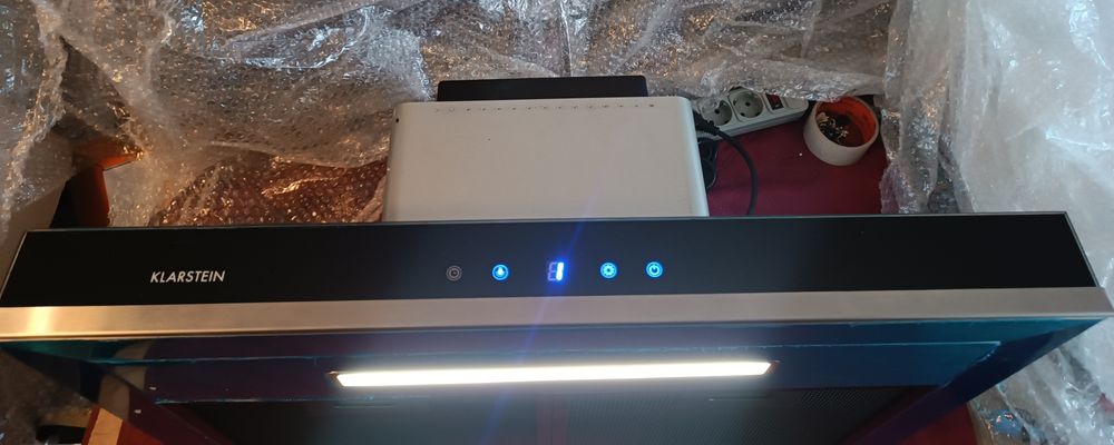 Витяжка настінна Klarstein 60 см, нержавійка