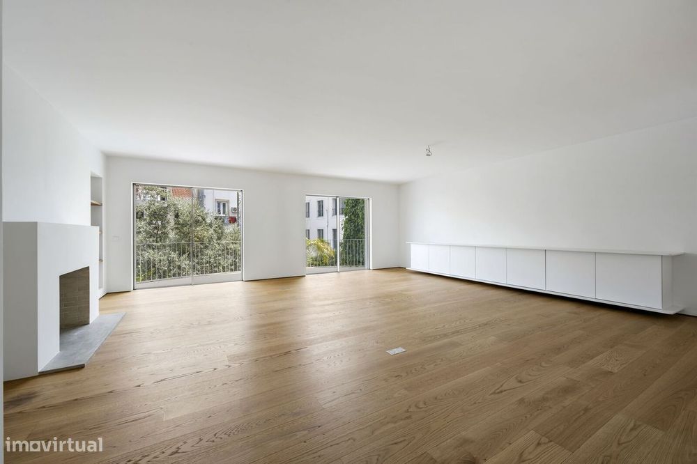 Moradia T4 com jardim, Lapa, Lisboa