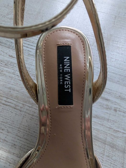 Sandały na obcasie Nine West 36 złote