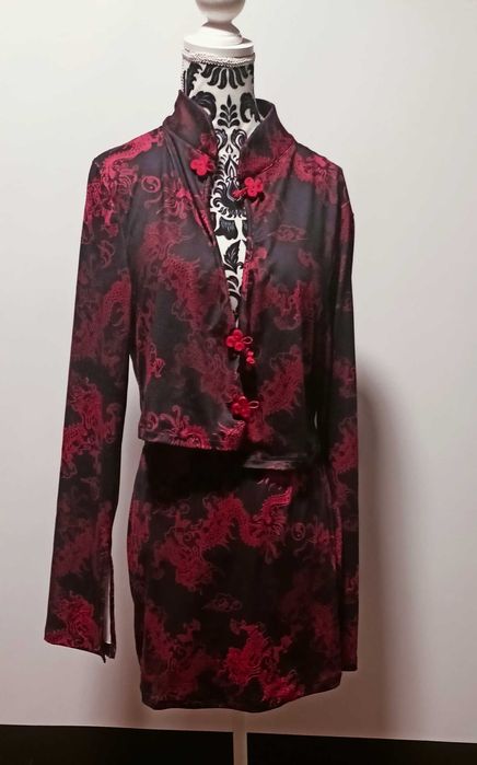 Komplet top zapinany i spódnica 40/42