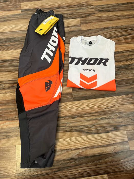 Strój THOR Sector (Black Orange)