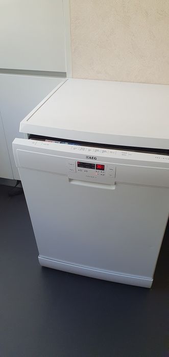 Maquin de lavar a loiça AEG