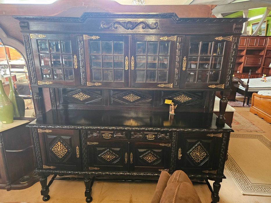 Grande móvel em madeira maciça, estilo Holandes - óptimo estado geral