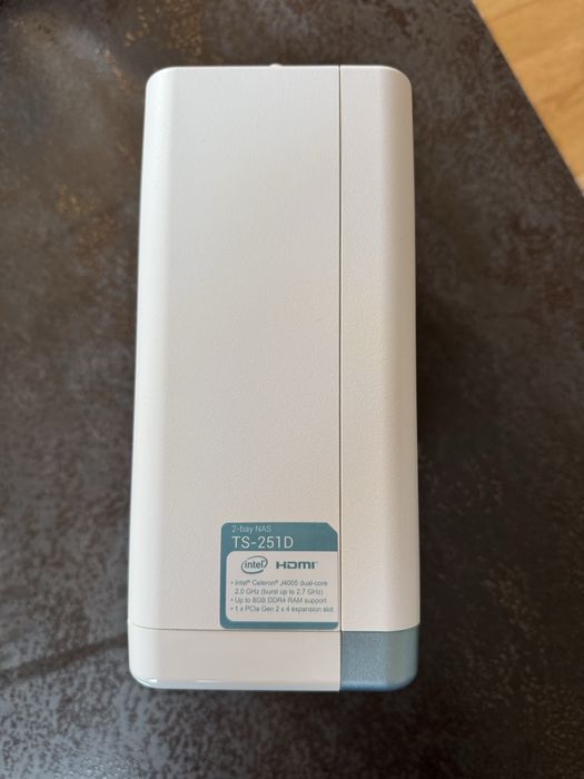 Multimedialny serwer NAS QNAP TS-251D