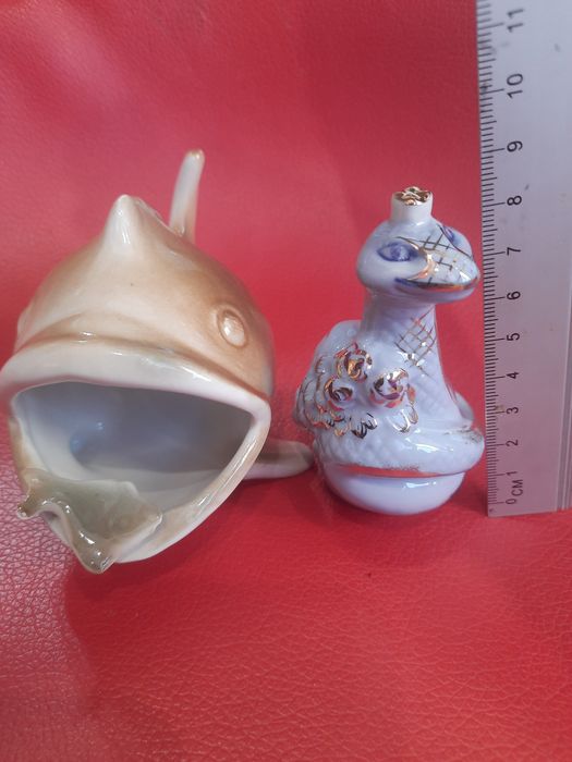 Продам фарфорови статуетки.