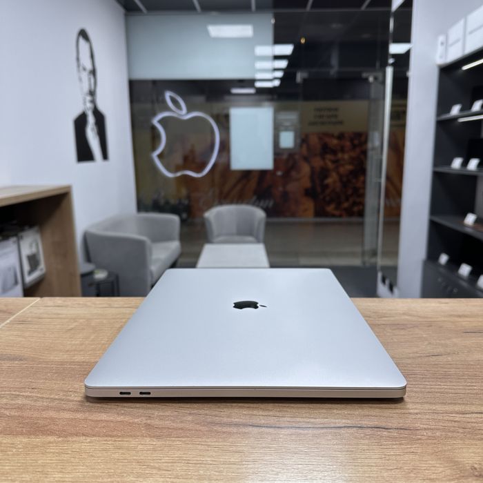 macbook pro 16 2019 i9 64gb - Купить электронику - Цены на OLX.ua