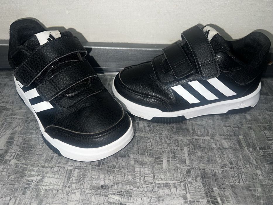 Кросівки Adidas 28/17,8 кроссовки