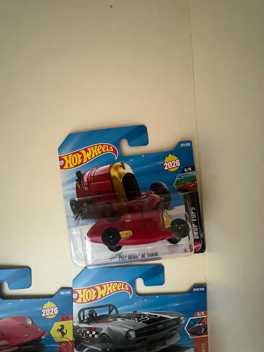 Обменяю машинки Hot wheels