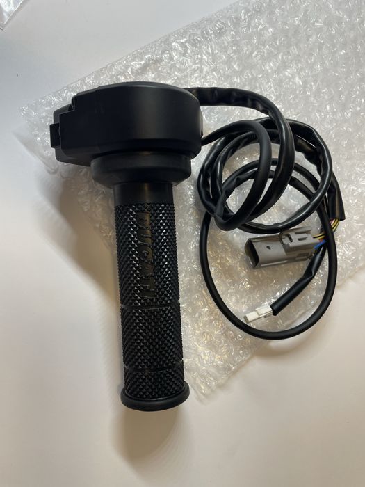 Ручки з підігрівом Ducati Multistrada 1260