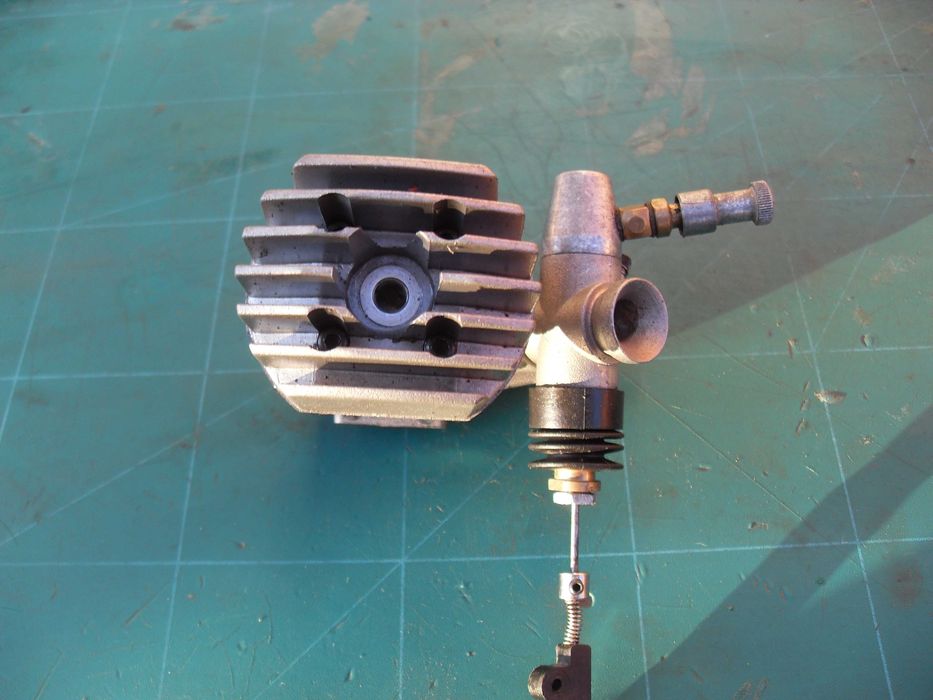 SILNIK Nitro Spalinowy  21 3,5 ccm Modele RC