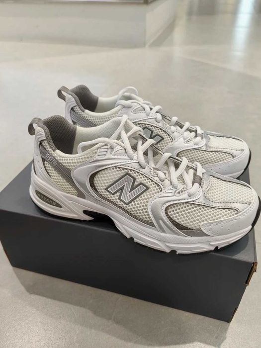 New Balance NB MR530 AD Srebrny r.36