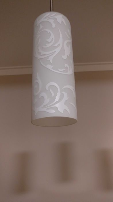 Candeeiro suspenso de sala em vidro