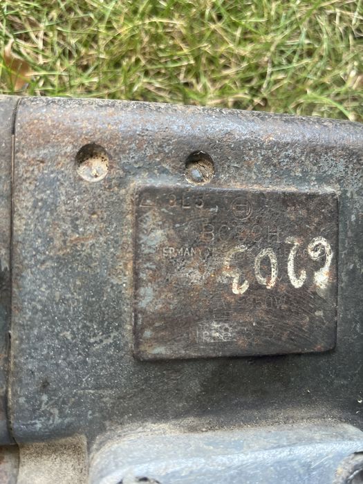 Młot wyburzeniowy Bosch 850w