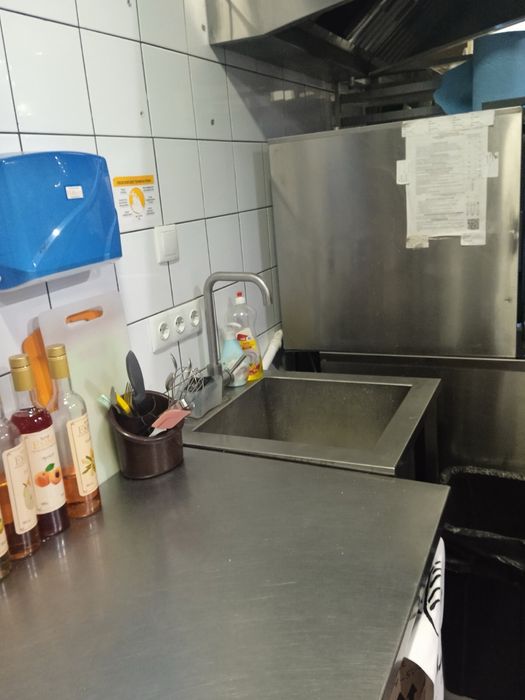 Продаж обладнання для мережі “Сімейна пекарня” (готовий бізнес-комплект)