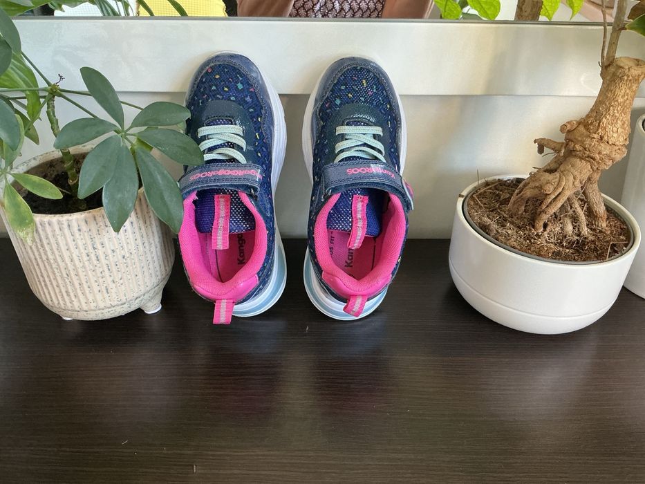 Buty dziewczęce w rozmiarze 31